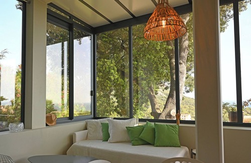 Le Dramont Apartamento | VILLA ALFONSA - APARTMENT "L'ATELIER" sea view, Garden level South-East