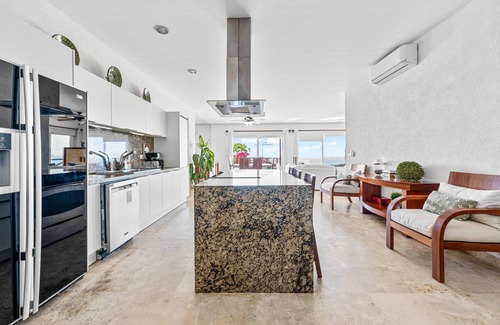 North End Condominio | Villa Alhelí, Oceanview Escape with Private Pool