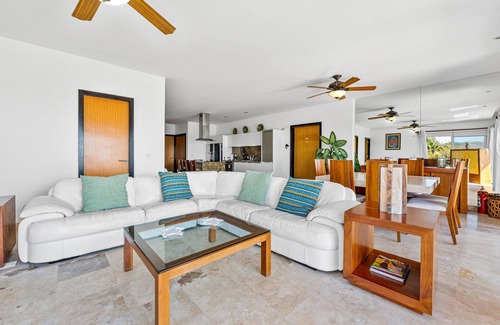 North End Condominio | Villa Alhelí, Oceanview Escape with Private Pool