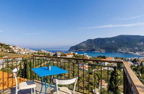Skopelos Villa | Villa Aloupi