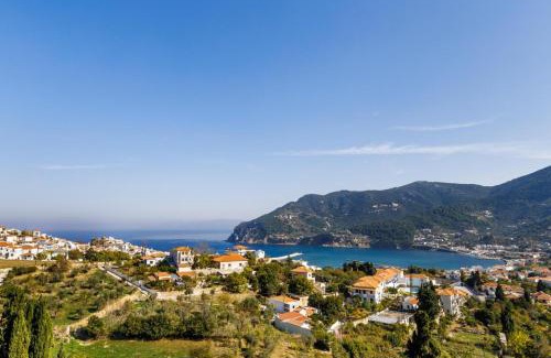 Skopelos Villa | Villa Aloupi