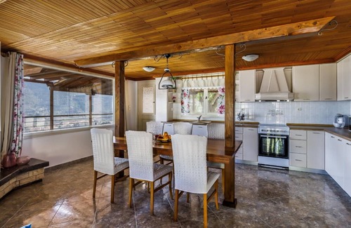 Skopelos Villa | Villa Aloupi - Tres Habitaciones Villa, Capacidad 6