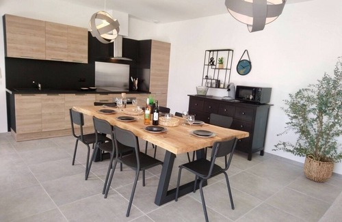 Saint-Martin-de-Crau Casa | VILLA ALPILLES CRAU CAMARGUE