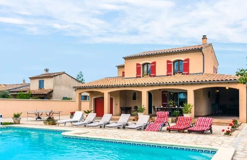Althen-des-Paluds Casa | Villa Althen-des-Paluds, 4 bedrooms, 8 persons