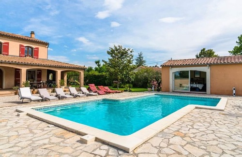 Althen-des-Paluds Casa | Villa Althen-des-Paluds, 4 bedrooms, 8 persons