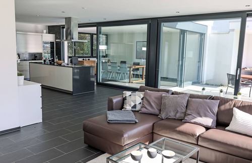 Ruetli Casa | Villa am See 3 by Interhome
