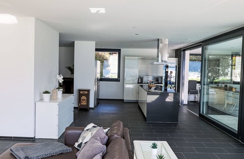Ruetli Casa | Villa am See 3 by Interhome