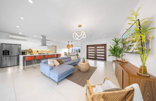 Esmeralda Casa | Villa Amara Lux Stay Near Arashi Beach By Lucha