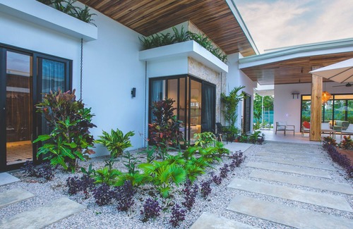 La Fortuna Villa | Villa Amara NEW Pool 4-16 guests 6 bed&bath