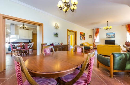 Pata de Cima Villa | Villa Amarela