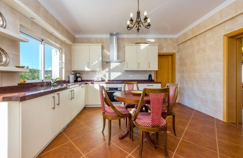 Pata de Cima Villa | Villa Amarela