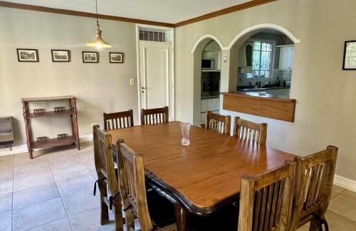 Chacras de Coria Casa | Villa Americana, con piscina en Chacras de coria.