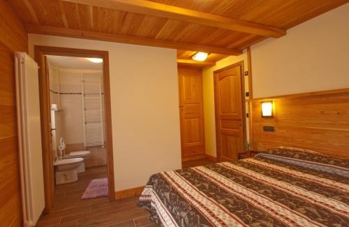 Champoluc Cama Y Desayuno | Villa Americana Chambres d'Hotes