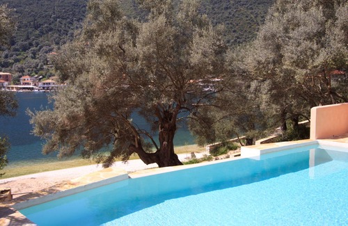 Sivota Villa | Villa Amoudia - Villa de lujo en la playa con piscina privada