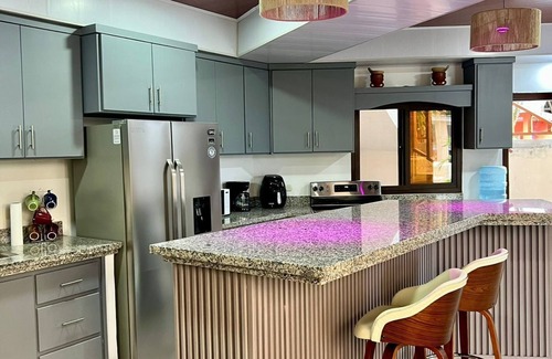 Corozal Villa | Villa Anabella-Beachfront Luxury Retreat, Casa de playa frente al mar