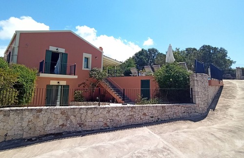 Katsarata Villa | VILLA ANDRONIKI
