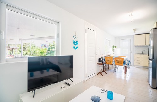 Faliraki Villa | Villa 'Angelana Beach' con terraza privada, Wi-Fi y aire acondicionado