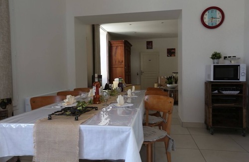 Courcelles Villa | VILLA ANGELY- INDIVIDUAL Cottage TERRAZA COMPLETA DEL SUR