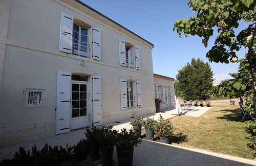 Courcelles Villa | VILLA ANGELY- INDIVIDUAL Cottage TERRAZA COMPLETA DEL SUR