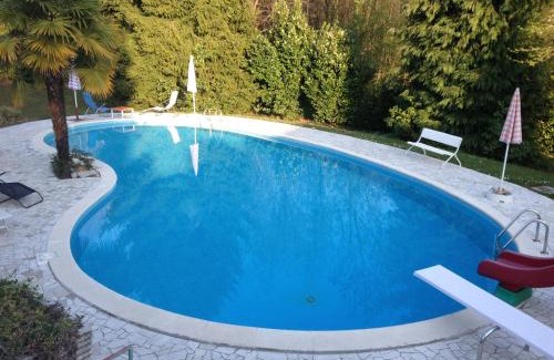 Porto Valtravaglia Apartamento | Villa Anna