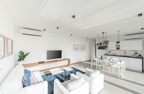 Alba Villa | Villa Anna de lujo y piscina privada en Alba