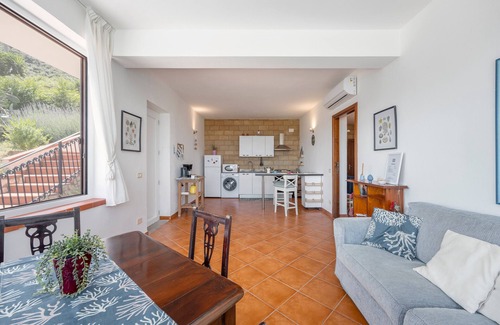 Carini Villa | Villa 'Anna Messina' con vistas al mar, Wi-Fi y aire acondicionado