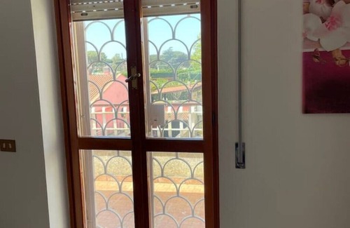 Zona XXX Castel Fusano Villa | Villa Anna Paola...a due Passi dal Mare e da Roma!