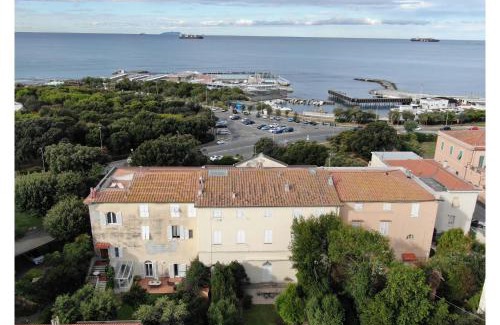 Livorno Cama Y Desayuno | Villa Anselmi - ARTEINDIRETTA