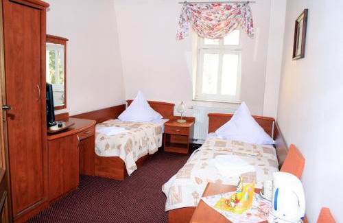 Kudowa Zdroj Cama Y Desayuno | Villa Antica