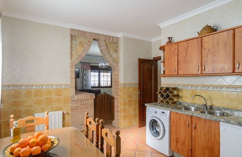 Antequera Villa | Villa Antisa Villanueva de la Concepción by Ruralidays