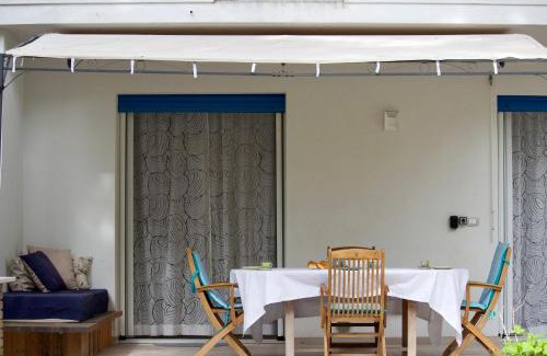 Bibione Lido del Sole Apartamento | Villa Antonietta 1, giardino privato, mare e pineta