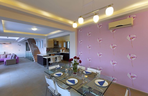 Skouloufia Villa | Villa Antonis. Espléndido alojamiento!