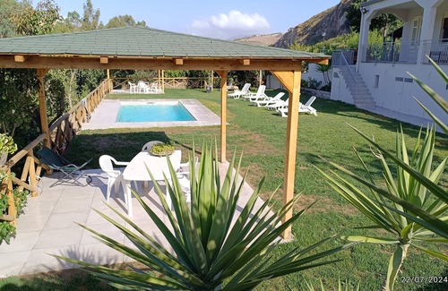 Caccamo Villa | Villa Apartamento rodeado de vegetación
