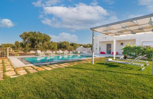 Carovigno Villa | Villa Apeliote by Raro Villas