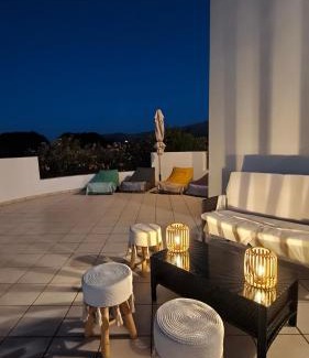 Tingaki Casa | Villa Aphrodity