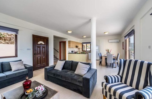 Pegeia Villa | Villa Aqua Royal - Cuatro Habitaciones Villa, Capacidad 8