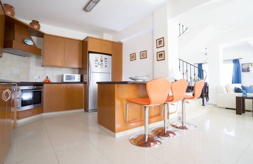 Latchi Villa | Villa Archimedes2 es la opción ideal para que las familias disfruten de sus vacaciones en Cy