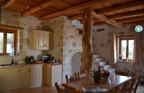 Melidoni Casa | Villa Ariadne - Stylish vacation home with all amenities