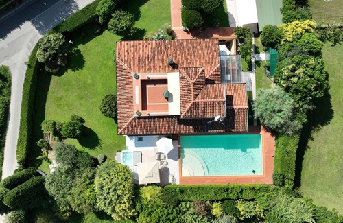 Padenghe sul Garda Villa | Villa Artemisia - elegance & relaxation just 300 m from Lake Garda