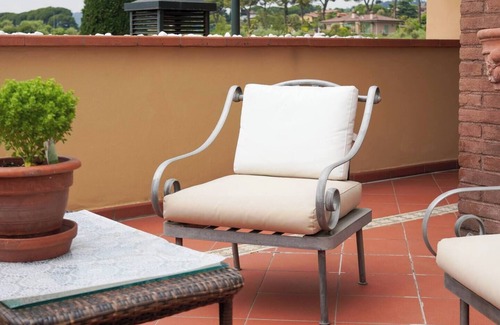 Padenghe sul Garda Villa | Villa Artemisia (Portion of a Villa) – Luxury Villa