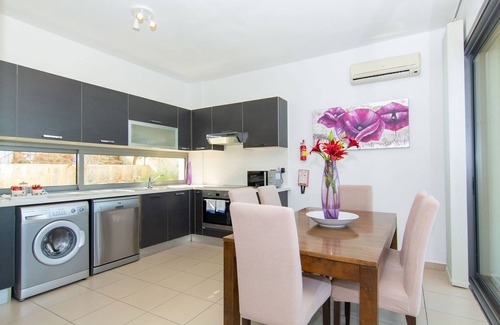 Latchi Cabaña | Villa Arum - a villa that sleeps 6 guests in 3 bedrooms