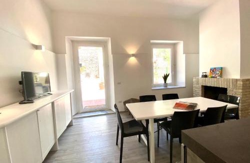 Villaggio delle Mimose Casa | Villa Aste - San Gregorio