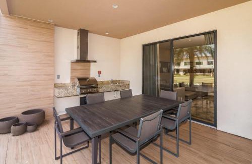 Florida Central Atlantic Coast Casa | Villa at Magic Village Resort with Outdoor Oasis