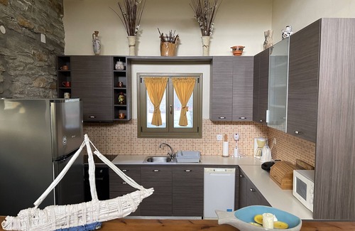 Kea Villa | Villa ATHENA - villa de cinco dormitorios con piscina privada - bodega -barbacoa - helipuerto