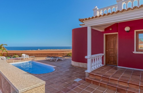 Caleta de Fuste Villa | Villa Atlantica - Cliffside Retreat