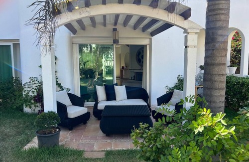 Skhirat Plage Villa | Villa au calme, jardin spacieux et confort moderne
