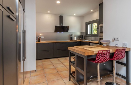 La Canyera Villa | Villa "Aurora" con piscina, jardín, terrazas y Wi-Fi