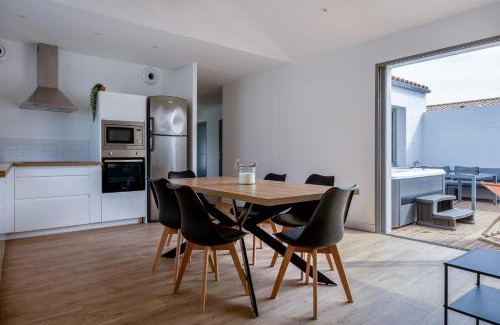 Lagord Casa | Villa avec Jacuzzi et Clim à Marsilly