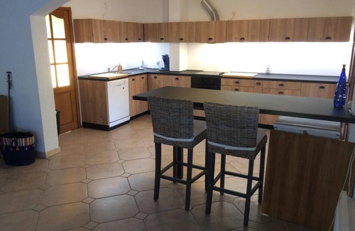 Saint-Andre Villa | Villa Avec Jardin et Piscine Proche du Centre du Village