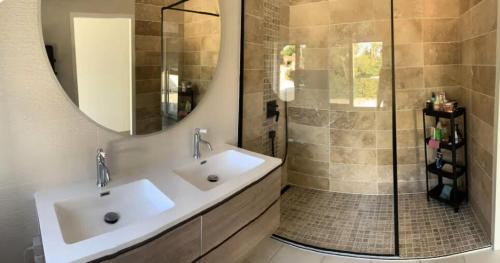 Rognac Apartamento | Villa avec piscine Châtaigniers - Villa 3 pièces 4 personnes MAE-1773